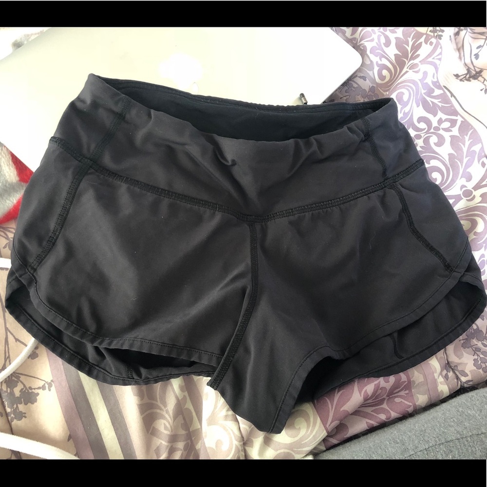Lululemon running short